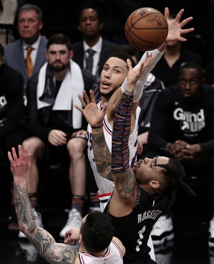 开云官网-最后时刻胜出引发热议！，莱万多夫斯基在篮网比赛中险胜气势如虹延续-开云官网